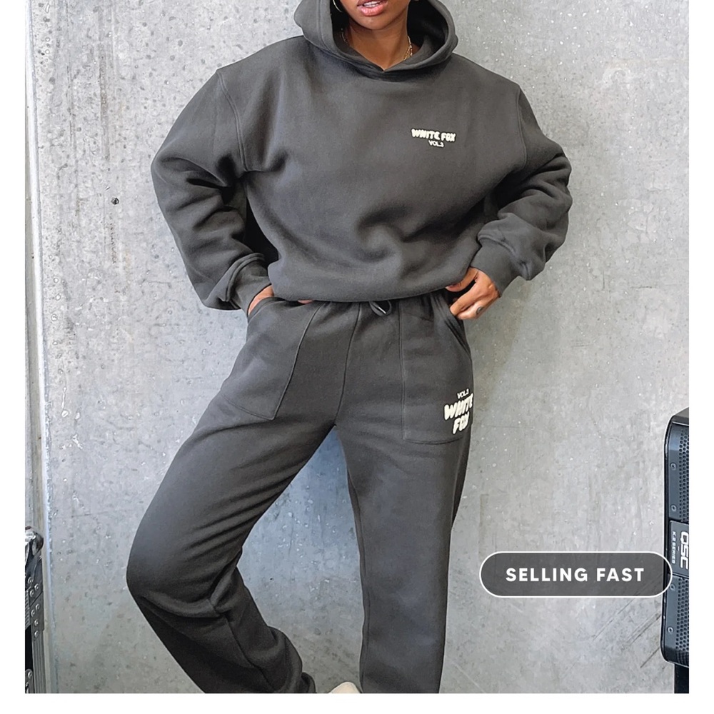 Such a cozy sweat set!!!